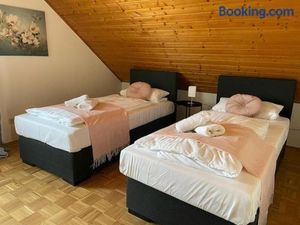 Image of Appartio - Ferienwohnung "Dorfblick" Dachgeschoss - 6 Personen - Netflix - Waschmaschine