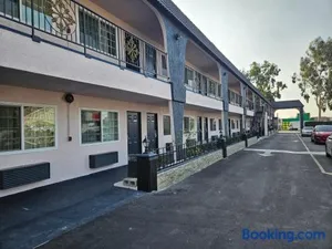 Image of Flamingo Inn