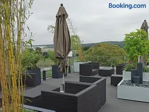 Image of Leben wie im Hotel by Helios