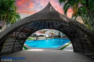 Image of Entertainment Elegance - Miami Villa L33