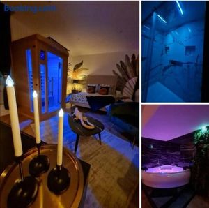 Image of Escapade Mâconnaise Spa-Sauna-Ciel de pluie tropicale-Champagne Nuit Romantique