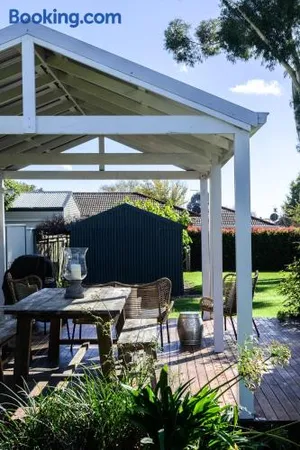 Image of Gambell Cottage - Country Charm