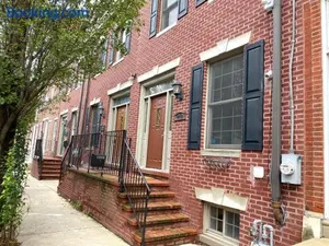 Image of Alina & Fanny - Philadelphia 1212 Mt Vernon St