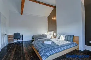 Image of Manchesters Ultimate House - Hot tub - Sleeps 23!