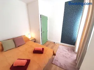 Image of appart cosy 2 chb wifi jardin