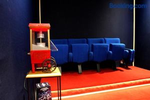 Image of LE 7E ART Salle de cinéma privée centre Agen