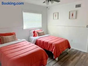 Image of Sparkling Guest Home 2 bedroom-15 Minutes to Clearwater Beach