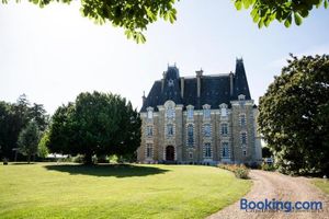 Image of Château de Montbraye