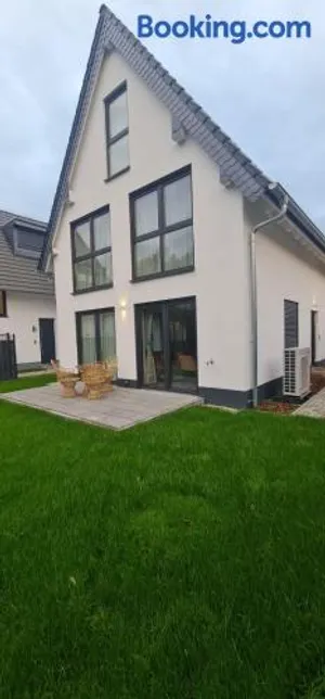 Image of Rose Garden - Haus mit Garten & 3 Schlafzimmern