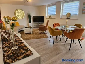 Image of Lounge 1