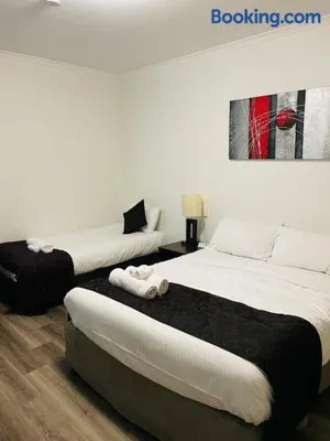 Image of studio 105 Gouger city apartment with parking