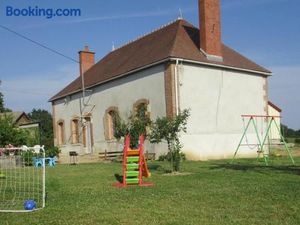 Image of Maison de Ferme Rénovée avec SPA, Salle de Jeux et Activités pour Enfants - FR-1-489-28