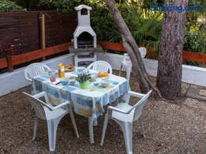 Image of Studio duplex sous la pinède près de la plage, terrasse, au calme et proche des activités, Seignosse - FR-1-239-394