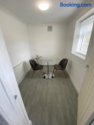 Image of S Gravesend 1 Bed Flat 2 Min Walk STN-Town Centre