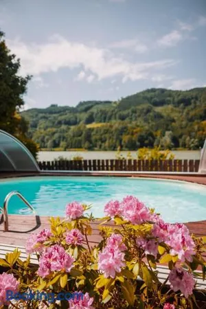 Image of Bungalow Donaublick mit Pool und Garten