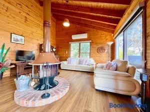 Image of Treetops Retreat Katoomba