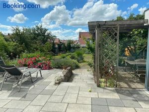 Image of Haus mit Garten und 2 Schlafzimmern