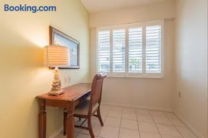 Image of Greenlinks-Lely-Building 1200