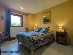 Image of Chambre familiale climatisée avec accès jardin - FR-1-589-663