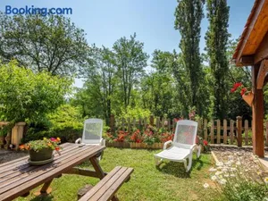 Image of Maison Périgourdine avec Jardin, Terrasse et Accès Wifi à 3.5 km des Eyzies de Tayac - FR-1-616-131