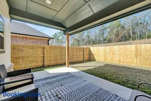 Image of Alamo Luxury Living up to 11