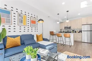 Image of Luxury 1BD DT Roof top Gym Street Parking