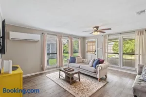 Image of Downtown Cottage in Lake Charles LA