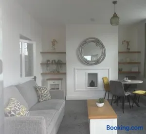 Image of Dot’s Place