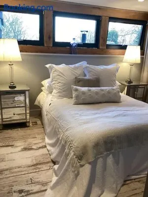 Image of Harcombe Barn near Bristol