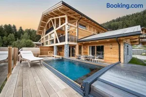 Image of Chalet Béla Vya 5 étoiles luxe Ski & Spa