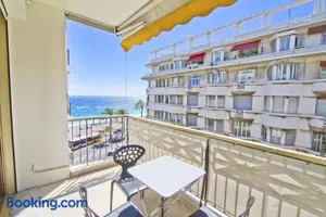 Image of PROMENADE HOLIDAY - PALATIN & SEA
