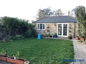 Image of cosy cottage annex in Fairlop