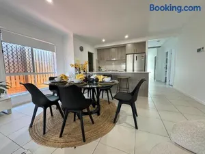 Image of Absolute Familial Paradise- Greenbank