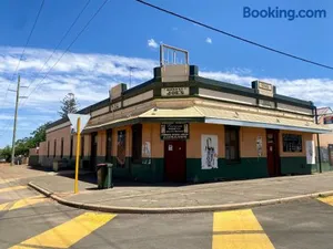 Image of Main Reef Hotel