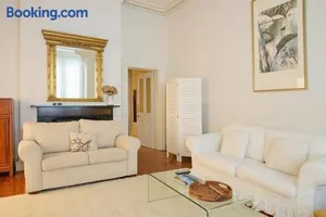 Image of Roxburgh House Apartments
