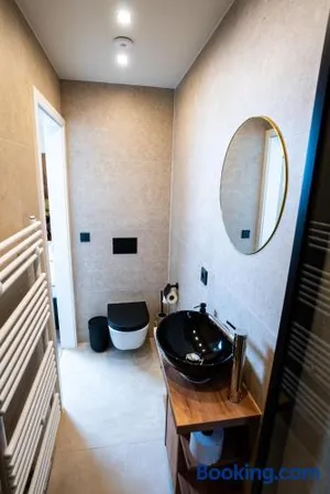 Image of Angelinas Service Apartment 1