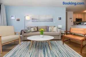 Image of B210 - Coastal Cove