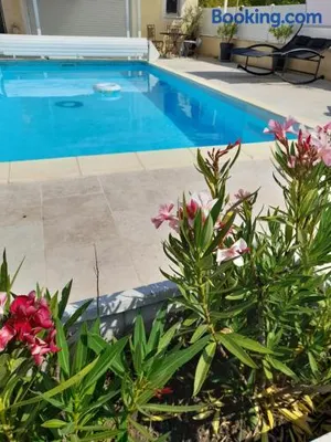 Image of Studio sympa meublé avec parking privé et piscine