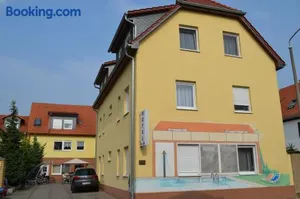 Image of Hotel am Gutspark Prager GbR