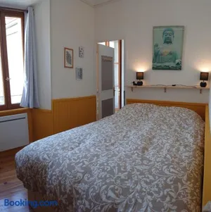 Image of L'appart aux volets rouges