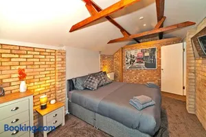 Image of Finest Retreats - Chocolate Box Cottage