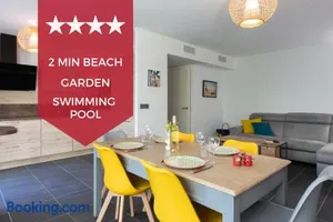 Image of 2-Br with Garden and Pool in the Heart of Palm Beach