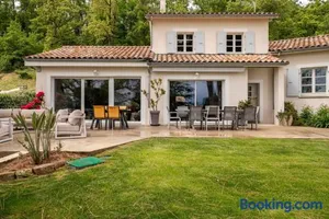 Image of La Villa Moursoise 4 Etoiles
