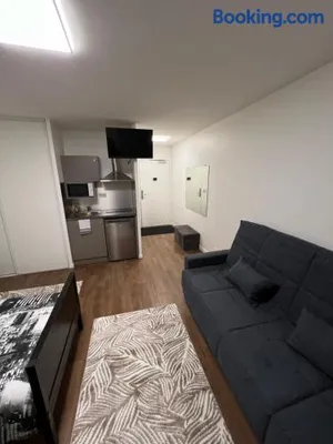 Image of STUDIO proche du centre PARIS 15 min