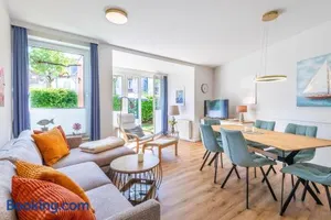 Image of Sünnslag 103 - "Ferienhaus Ostseezauber" - 4 Zimmer, im Herzen Boltenhagens