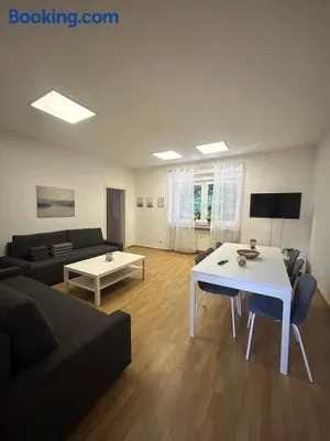 Image of Gemütliche Ferienwohnung - voll ausgestattet, zentral aber ruhig !