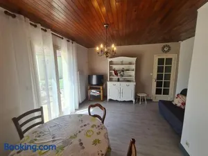 Image of Maison de vacances en Berry avec jardin clos, proche plage et sentiers, animaux acceptés - FR-1-591-319