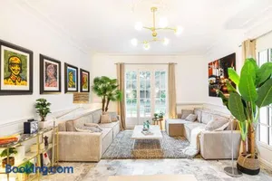 Image of Grand & Classy Apartment with Private Garden, Villa des Ammonites