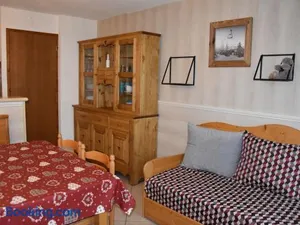 Image of Joli 2 pièces avec terrasse et piscine chauffée - FR-1-464-178