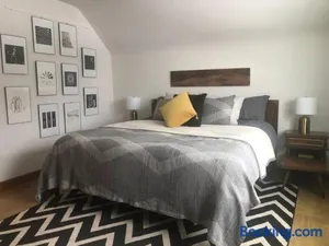 Image of Gallery Loft of Oak Park #1 Top Host in IL
